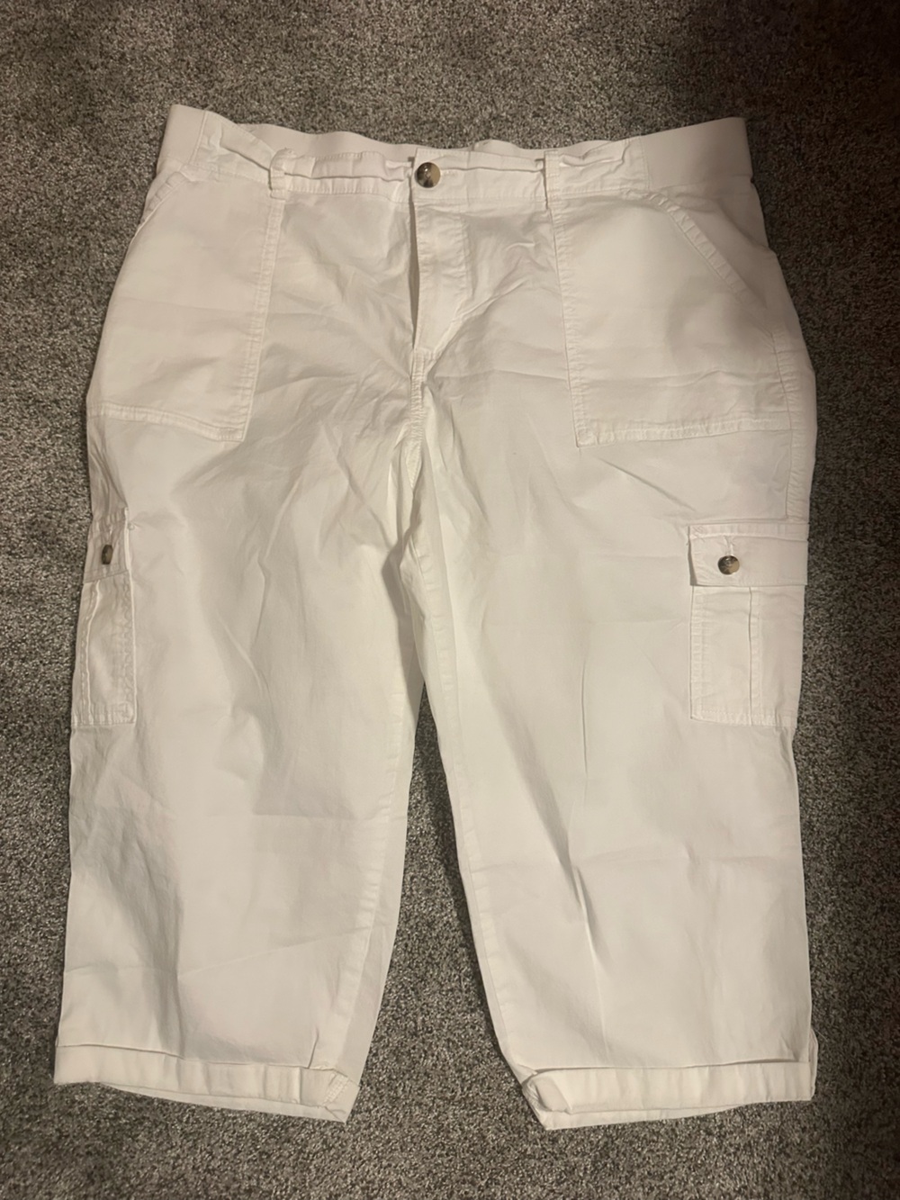 Lee Women's White Cargo Capri Pants